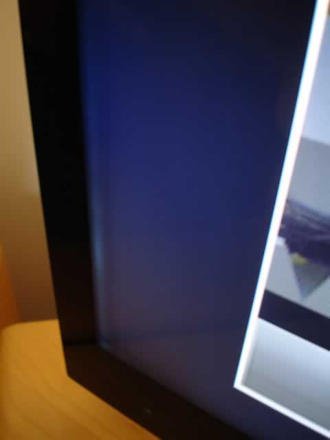 Sony KDL-46HX923 Screen Fault The Sony KDL-46HX923 screen has a pronounced light and dark strip/crease/band/line/shadow running down the left hand side